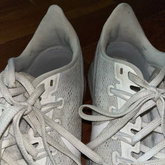 Nike Women’s Air Zoom Pegasus 36 Running Shoe - Picture 11 of 11